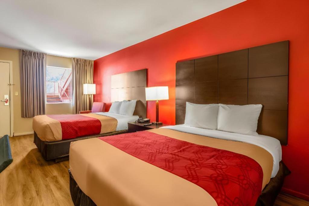 เอคโคโน่ ลอดจ์ Hotel เมอริเดียน ภายนอก รูปภาพ